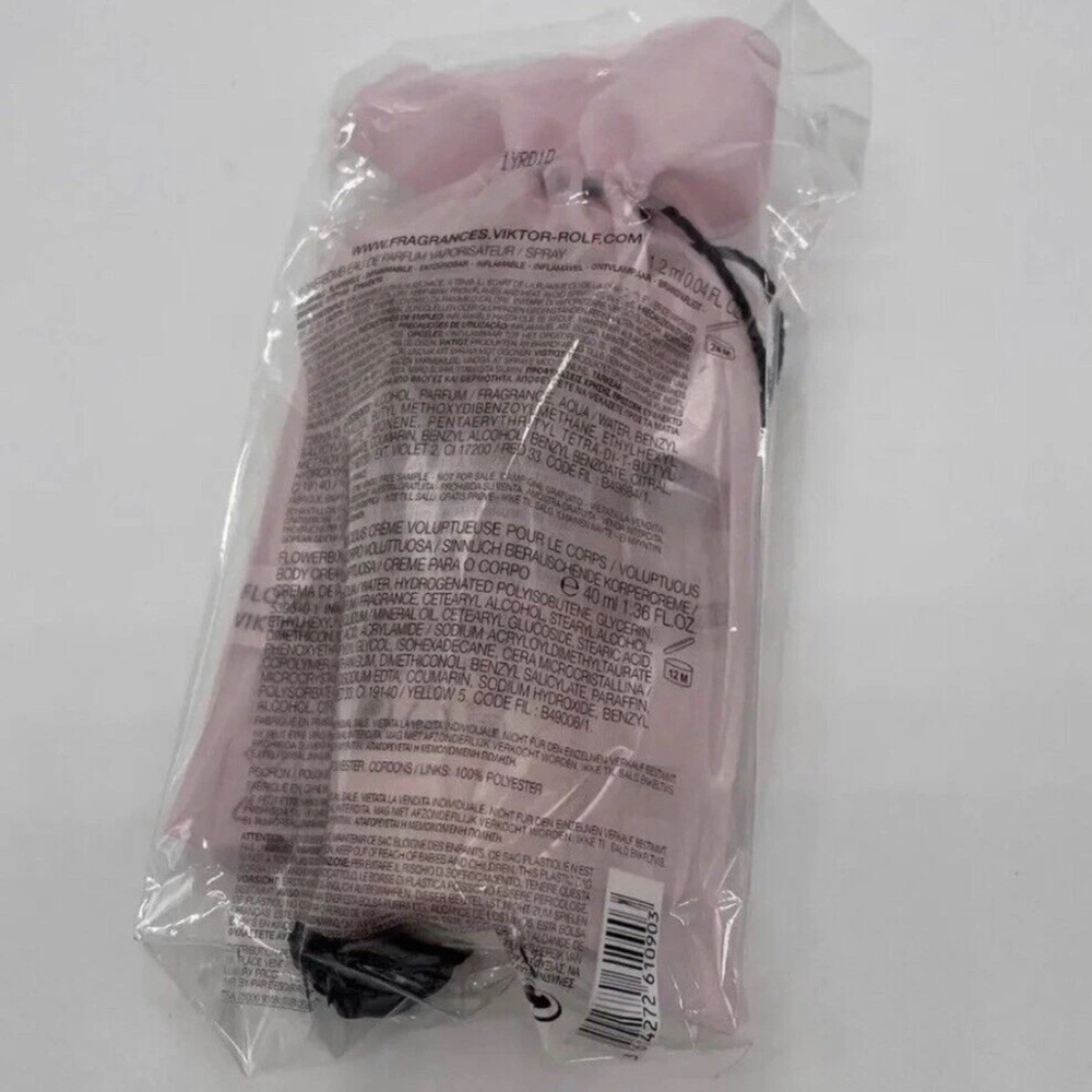Viktor & Rolf Light Pink Cosmetic Drawstring .Lotions + perfume sample + bag. - Picture 2 of 6